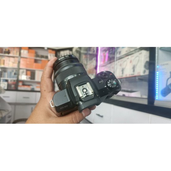 Canon EOS M50 Mirrorless Camera with 15-45mm Lens (USED)