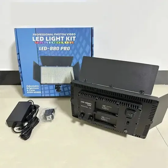 LED U880 Pro Plus 50W Bi-Color LED Panel Light With Battery And Charger LED U880 Pro Plus 50W Bi-Color LED Panel Light With Battery And Charger