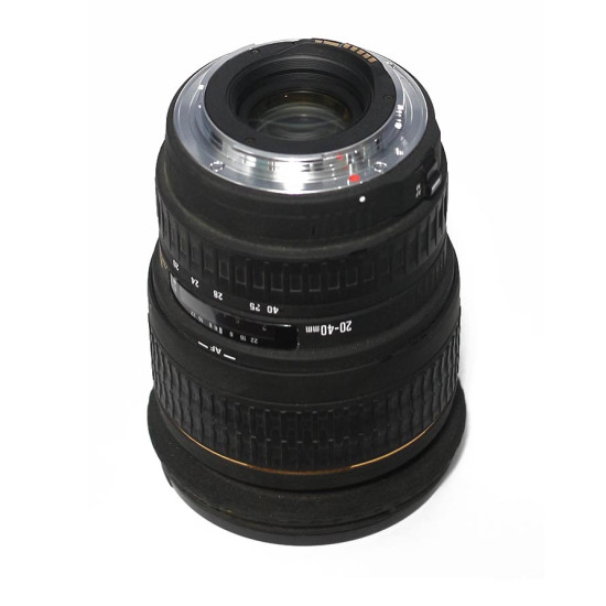Sigma 20-40mm f/2.8 EX DG Aspherical Constant Aperture Used For Canon Ultra Wide